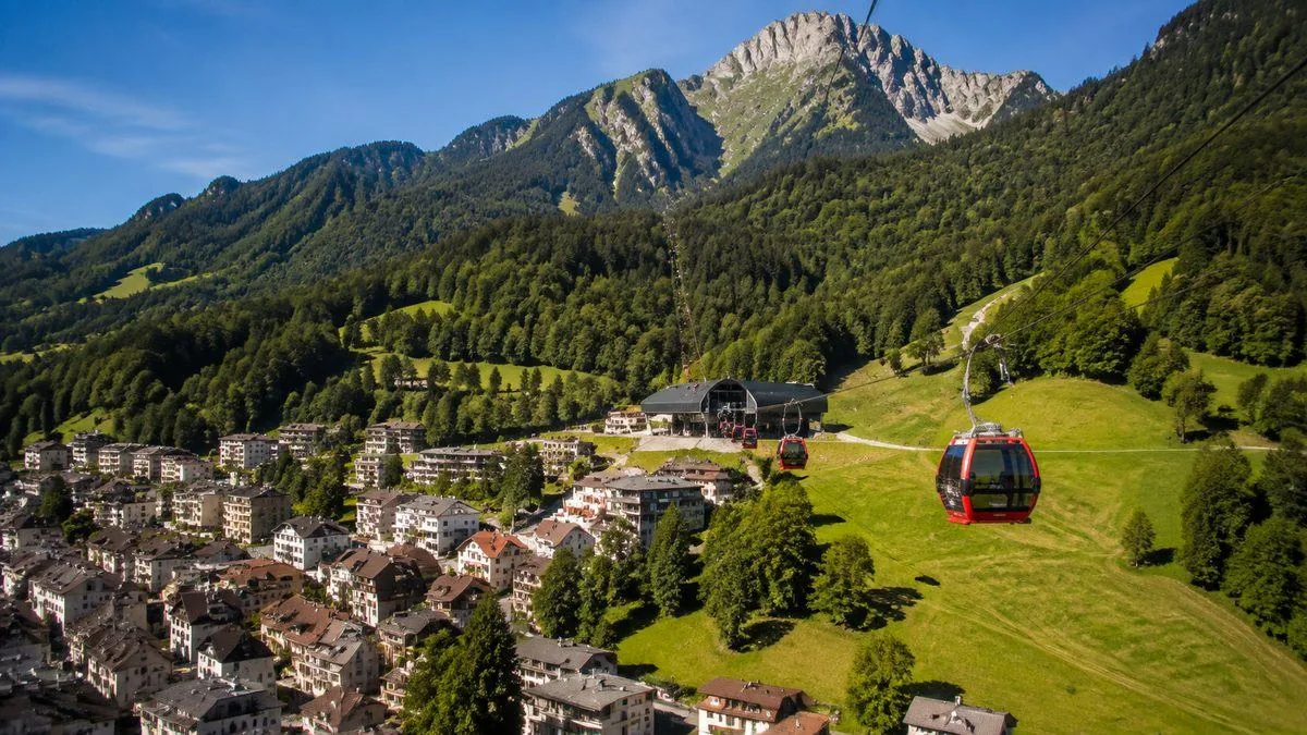 Kriens: Mt. Pilatus by Panoramic Gondola and Aerial Cableway